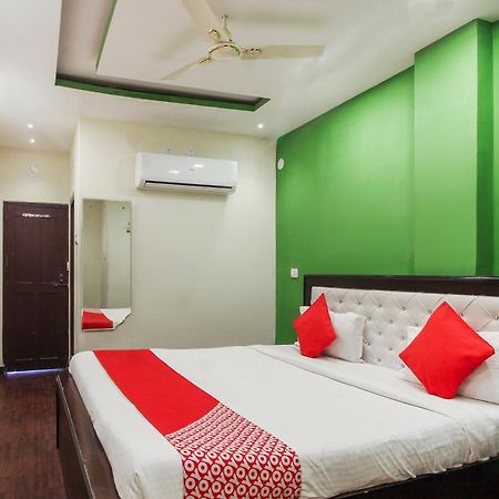 Hotel O Happy Guest House Near Lv Prasad Eye Hospital Hyderabad Exteriör bild